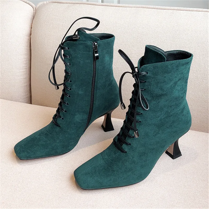 

2020 New Winter Women boots England style pointed Lace Up Ankle Boots High heel shoes Short boots Fashion Ladies shoes size 35