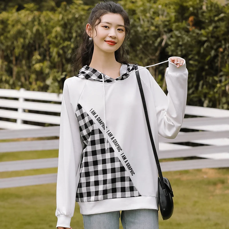 

Chic Khaki Autumn and Winter 2020 New Design Sense Hooded Sweater Women's Stitching Plaid Top Student Letters Bottoming Shirt