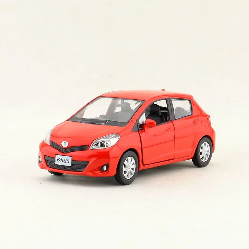 Лидер продаж 1:36 модель Toyota Yaris/Vitz из сплава имитация литья под давлением