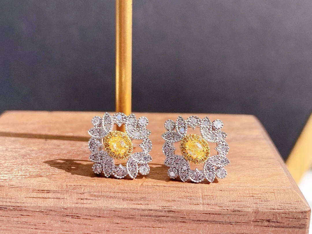 

Pirmiana Square Hollow Design 18k Gold 0.36ct Real Yellow Diamond Earrings Girls Style Fashion Jewelry