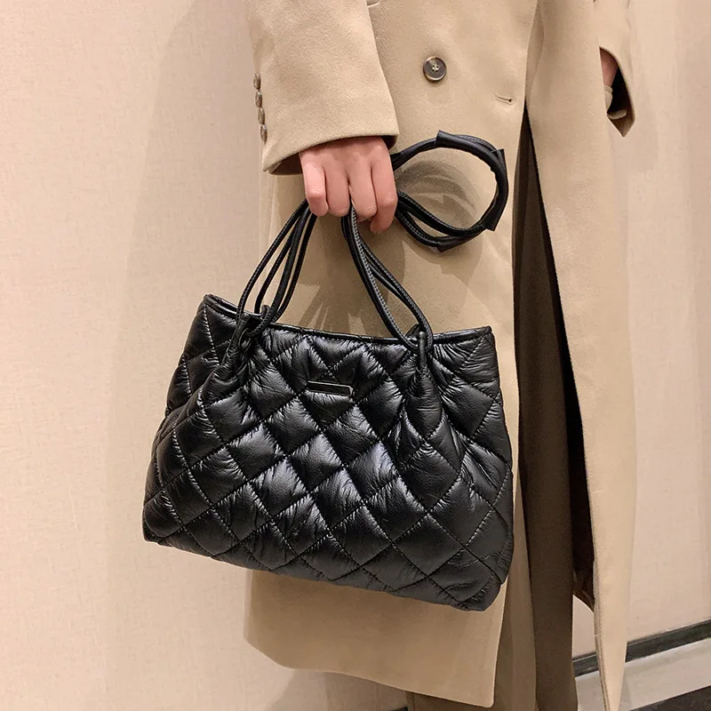 

Модная ромбовидная Сумка-тоут Wild Ins, темпераментная вместительная сумка, женская сумка для покупок, мягкая нишевая Наплечная Сумка из ПУ кож...