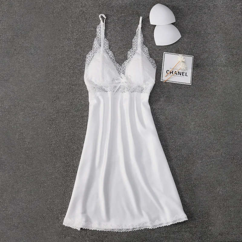 

2020 New Private Women's Pajamas Feminine Summer Thin Night Fire Sling Chest Pad Small Chest Nightdress