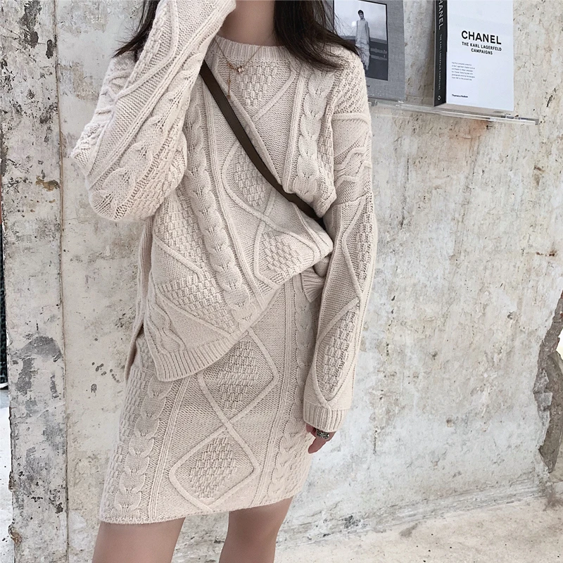 Женское трикотажное платье двойка зимнее с объемной юбкой необычный вязаный Топ|