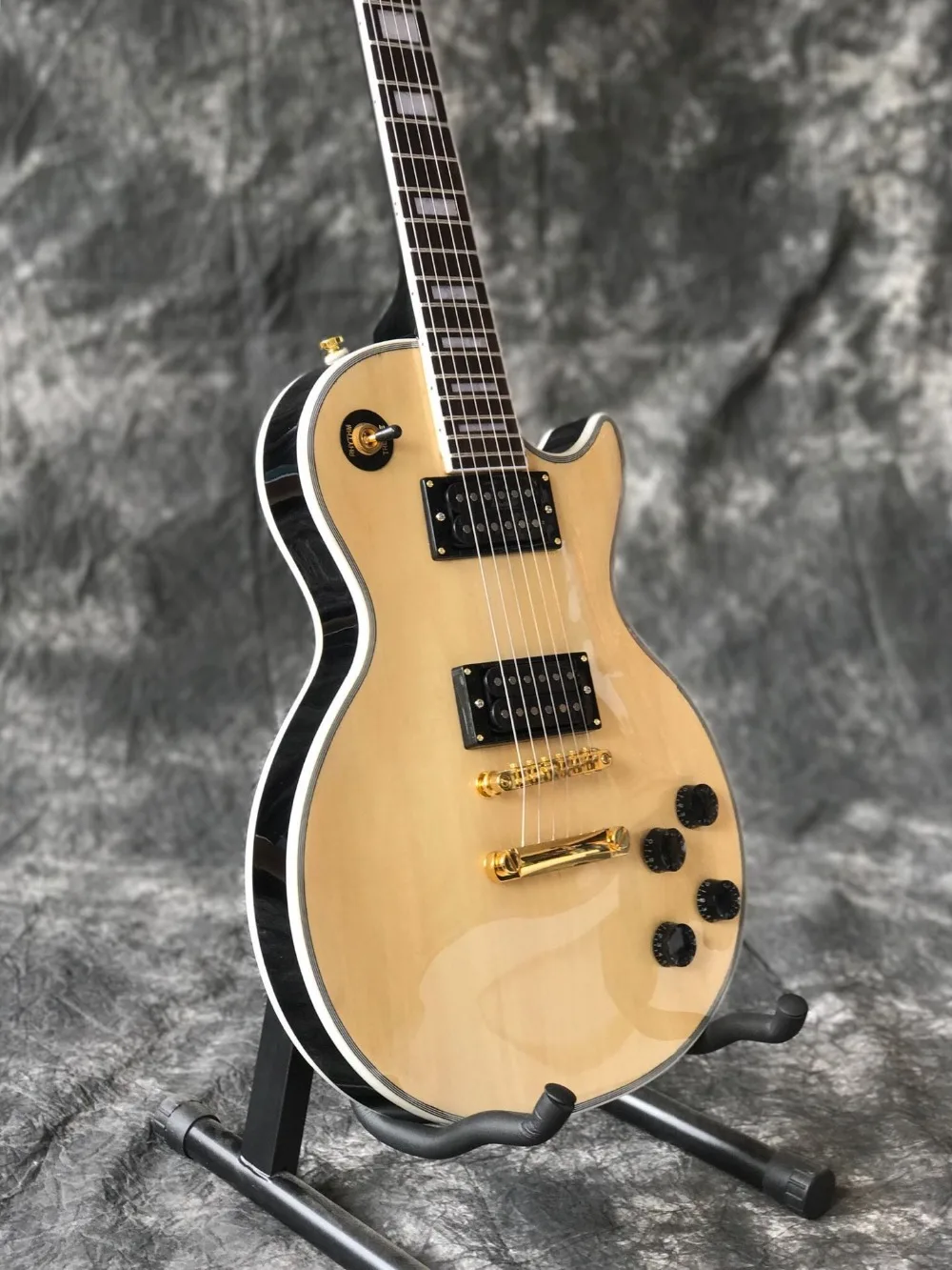 

New Top quality Natural wood color Electric guitar,Custom guitarra, Rosewood fingerboard gitaar