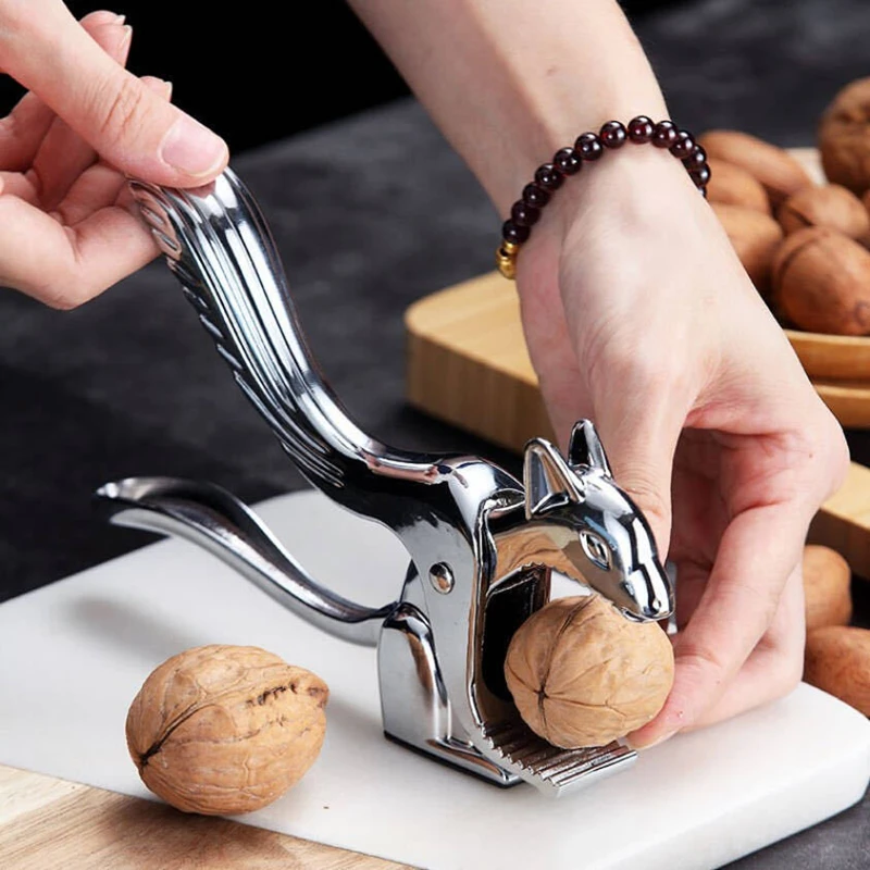 

Squirrel Shape Almond Walnut Clip Portable Nut Cracker Sheller Hazelnut Pecan Clamp Pliers Zinc Alloy Opener Kitchen Gadgets
