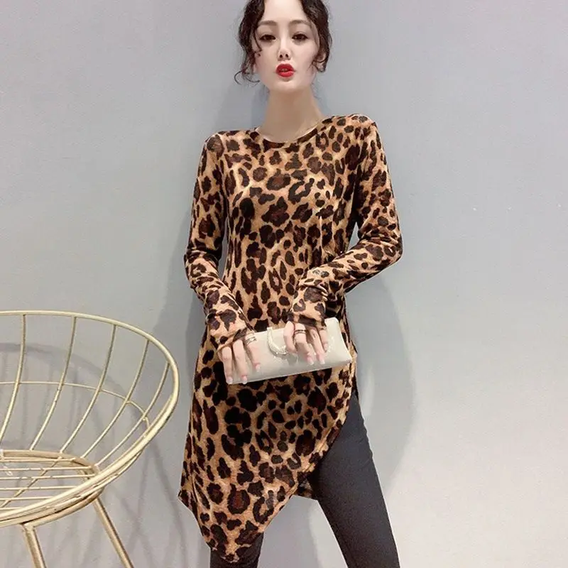 

Leopard Print Wild Leopard Printed Tshirts Women's Casual Sexy V-neck Tops Short-sleeved Pocket Loose T-shirt