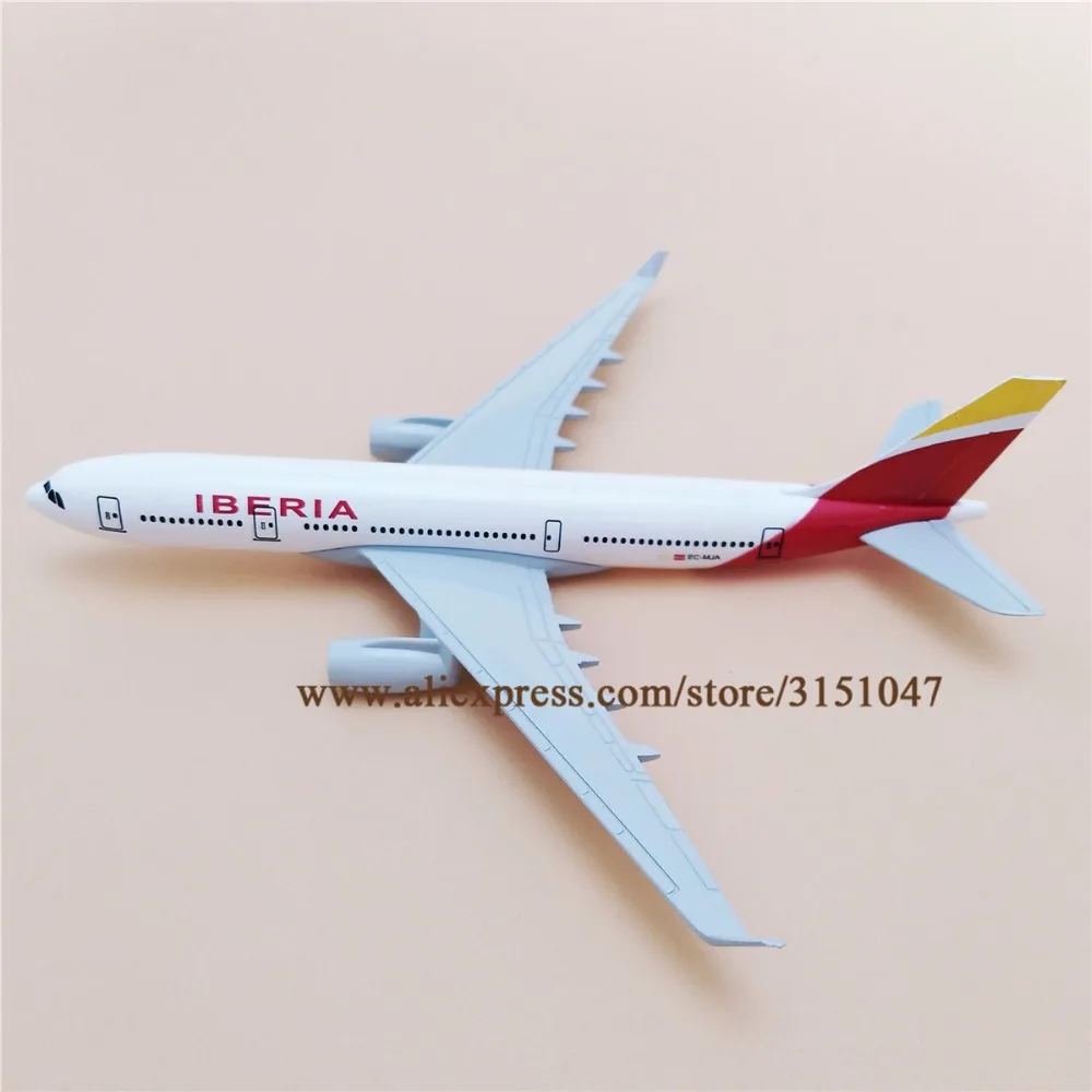 Сплав металл Испания Air IBERIA A330 Airline модель самолета IBERIA Airbus 330 Модель самолета Стенд самолет подарки для детей 16 см