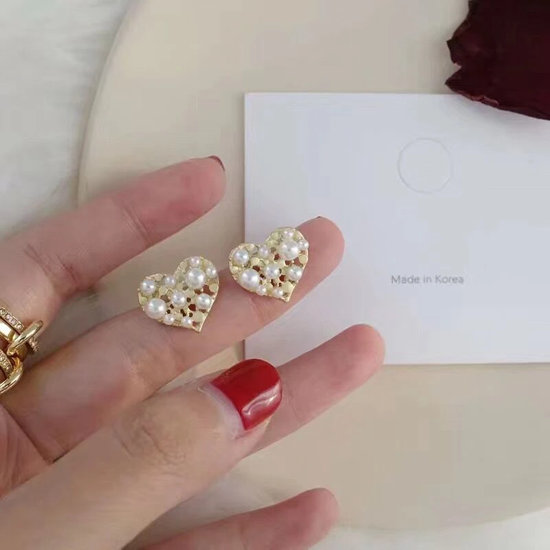 Корейские милые маленькие простые серьги гвоздики в форме сердца полые с