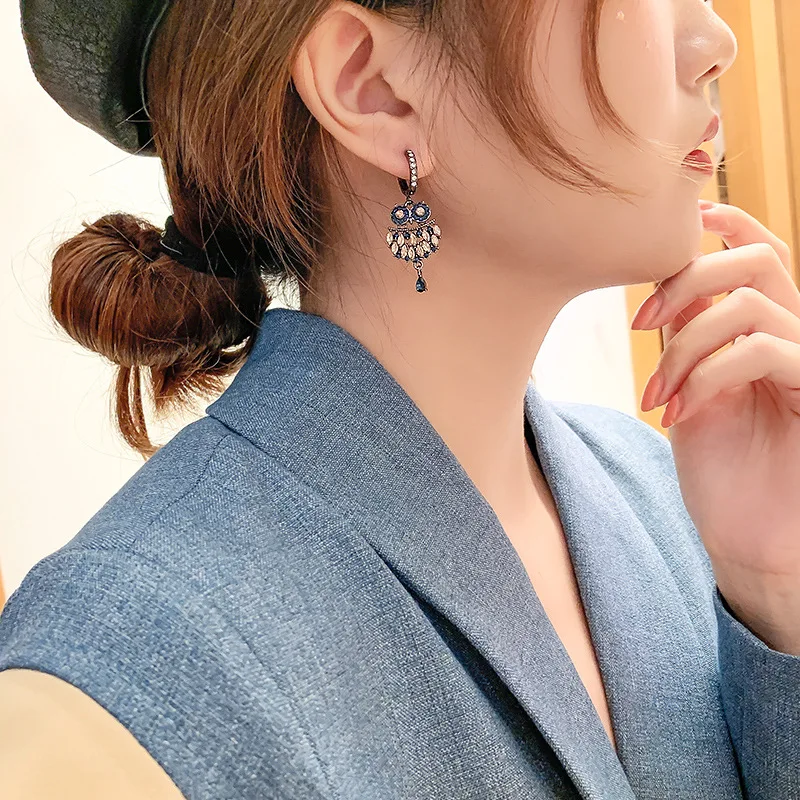 Серьги-подвески в виде совы стиле ретро зеленые синие с кристаллами из циркония