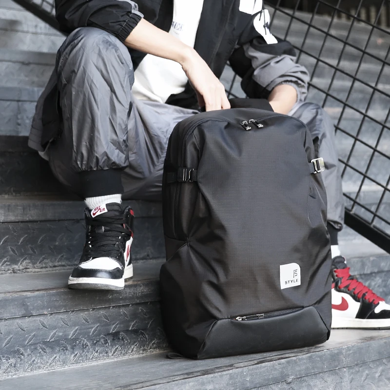 Рюкзак мужской для компьютера модный брендовый удобный ранец модная дорожная