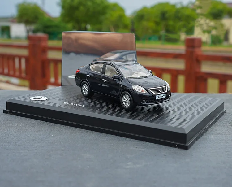 Высококачественная оригинальная модель Nissan Sunny из сплава 1:43 коллекционные