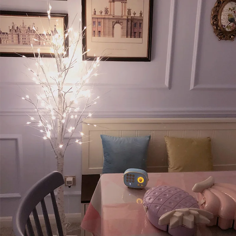 Рождественский светодиодный принтом в виде березовых деревьев светильник