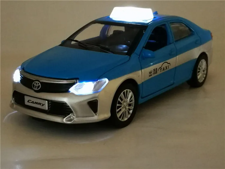 1:32 Масштаб Toyota Camry полицейское такси сплав модель автомобиля игрушка металлическая литая под давлением с оттягивающимся звуком светильник для детей Подарки