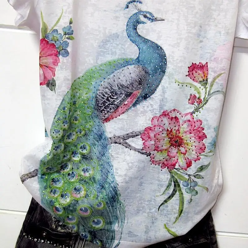 2020 New Summer Women Peacock Printing O-neck Silk T Shirt Tops Ladies Casual Elasticity Rhinestones Embroidery Tee Shirts S197 | Женская