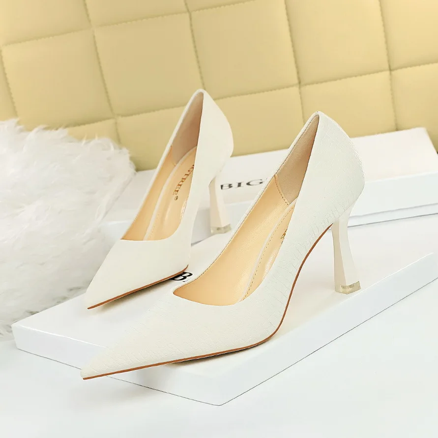 BIGTREE Shoes Fashion Women Pumps Pointed Toe Kitten Heels Stone Pattern High Heels Women Career Office Shoes Plus Size 42 43