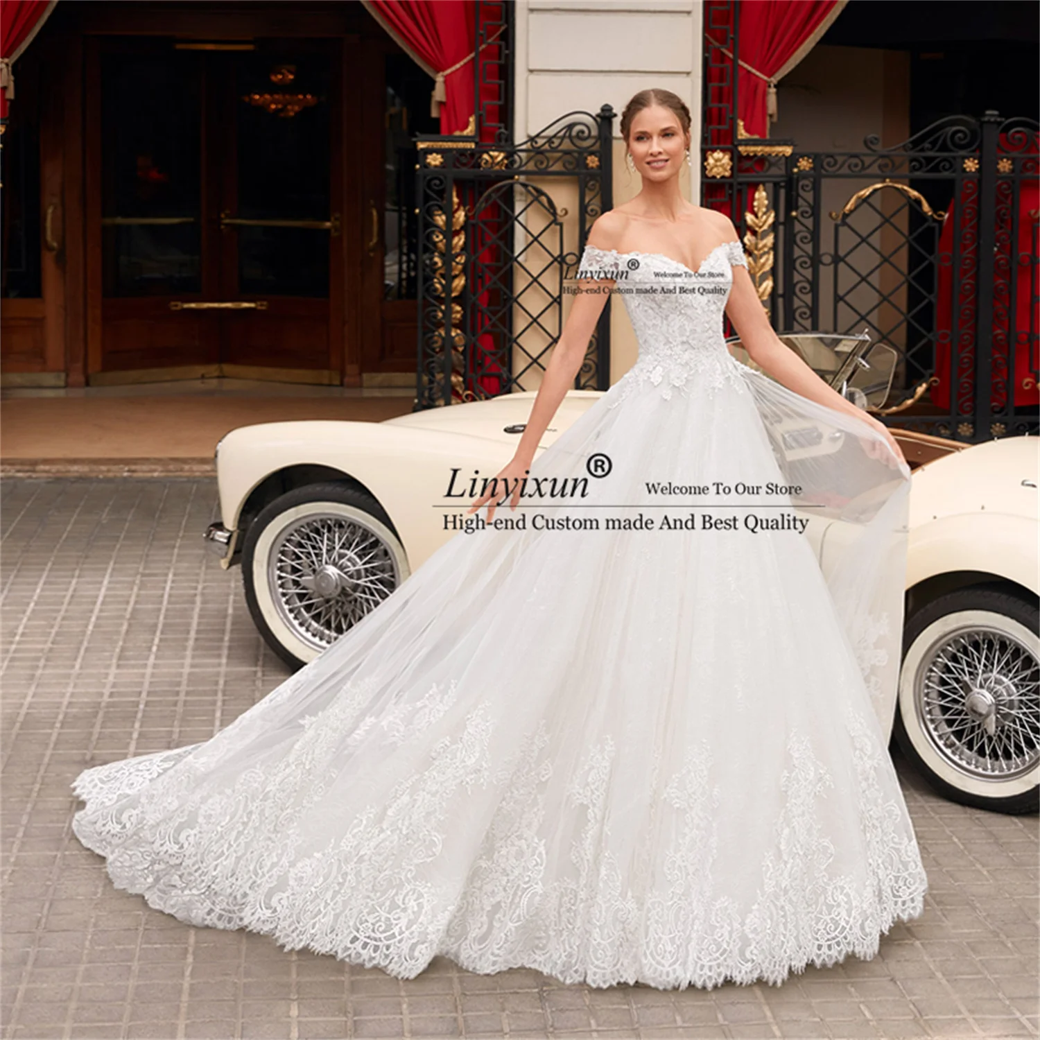 

Женское свадебное платье со шлейфом It's yiiya, белое платье с открытыми плечами, кружевной аппликацией и V-образным вырезом без рукавов в африка...