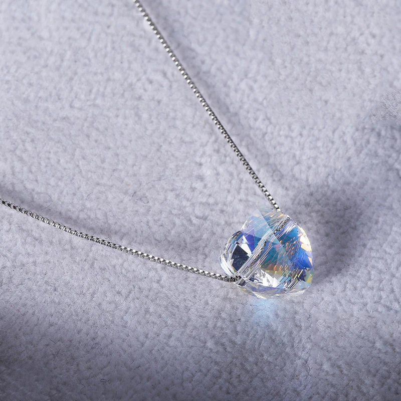 Ожерелье женское с подвеской в виде сердца кристаллами Сваровски | Украшения и