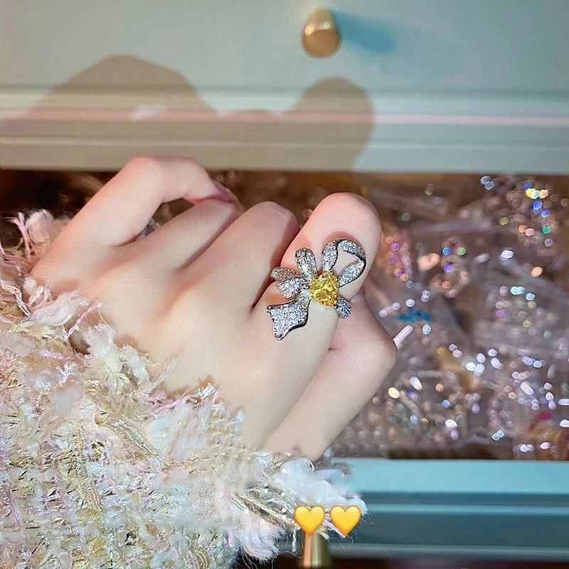

Korean Elegant Luxury Micro Pave Zircon Bowknot Rings For Women Ladies Fashion Temperament Yellow Heart Crystal Party Jewelry
