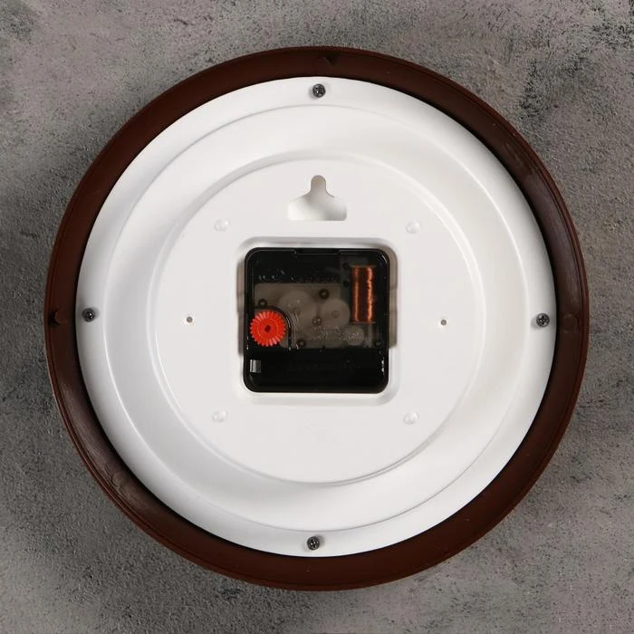 Часы настенные &quotКлассика&quot &quotРубин&quot коричн. обод 21х21 см 2566718 | Дом и сад