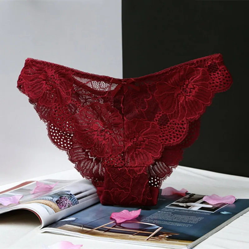 Трусики женские кружевные однотонные бесшовные с Т-образной спинкой |