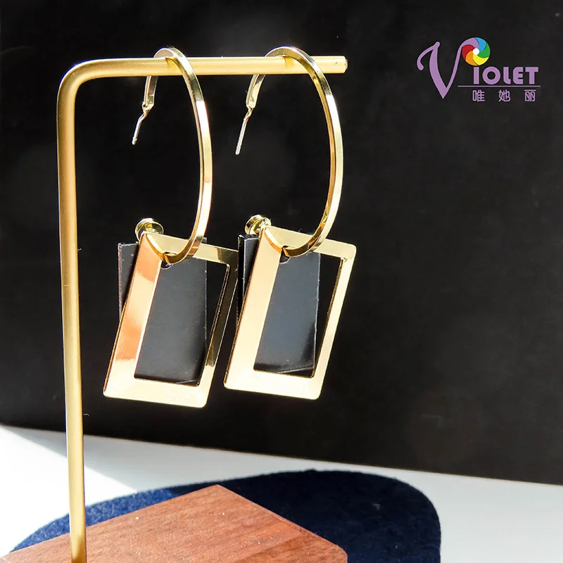 

Cool wind Earrings net red Korean personality trendy temperament long earrings women's Pendant 2021 European and American exagge