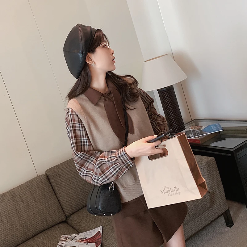 Женский свободный трикотажный свитер без рукавов с круглым вырезом| |