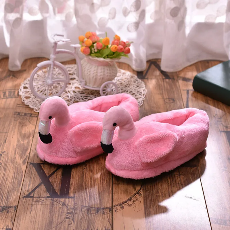 pink Новинка; зимняя обувь; женские домашние тапочки; теплые домашние тапочки с рисунком Фламинго из мультфильма; мягкая домашняя обувь унисекс без застежки на каблуке; Плюшевые тапочки с мехом - Цвет: pink