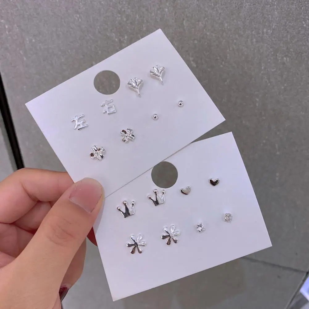

Fashion Simple Stud Earrings Female Ear Stick Ear Hole Personality Clover Heart Jewelry Cute Korean Small Simple Mini Rabbi E9Z2