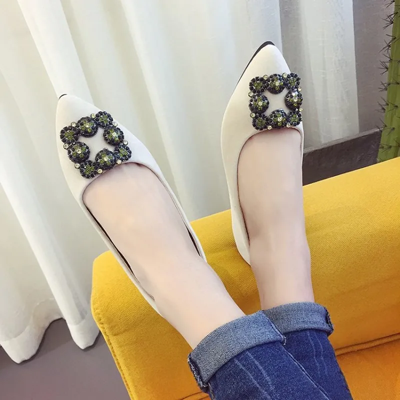 Новые весенние дикие острым кеды стразы Женская обувь Обувь на плоской подошве