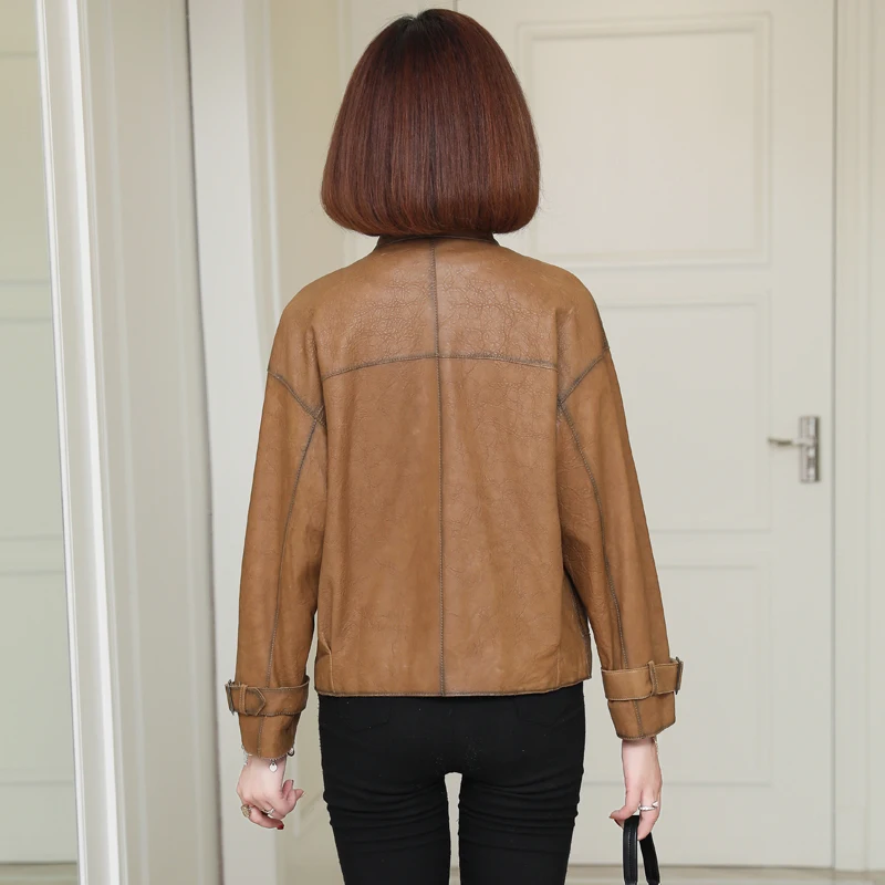 

JCHB 2021 leather leather short Women's Korean style loose autumn and winter New sheep leather high-end stand collar small