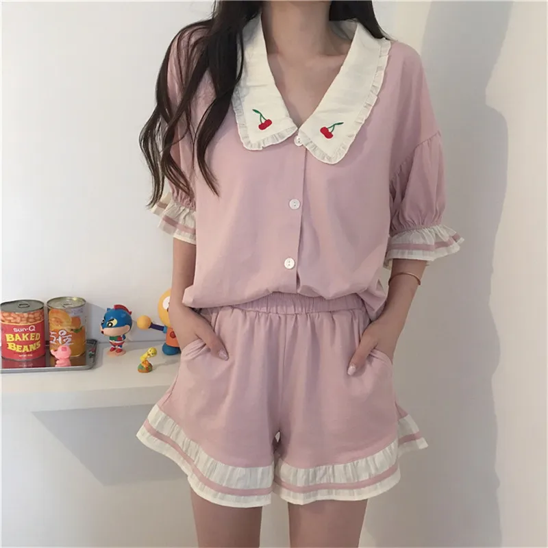 

Alien Kitty Women Pajamas 2020 New Sweet Cherry Embroidery Two-piece Suit Summer Short Panst Suits Minimalist Loose Sleepwear