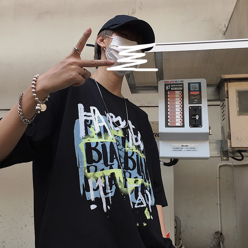 

Black T-Shirt Oouple Korean Hip-Hop Graffiti Letter Printing Men Short Sleeve White High Street Grunge Japanese Streetwear