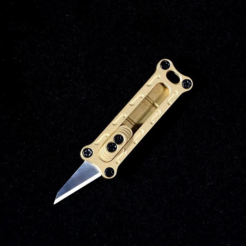 EDC Multipurpose Pocket Cutter Keychain Multifunctional Multi Tool Camping Outdoor Pare Peeler Portable Metal Cutlery Survival T