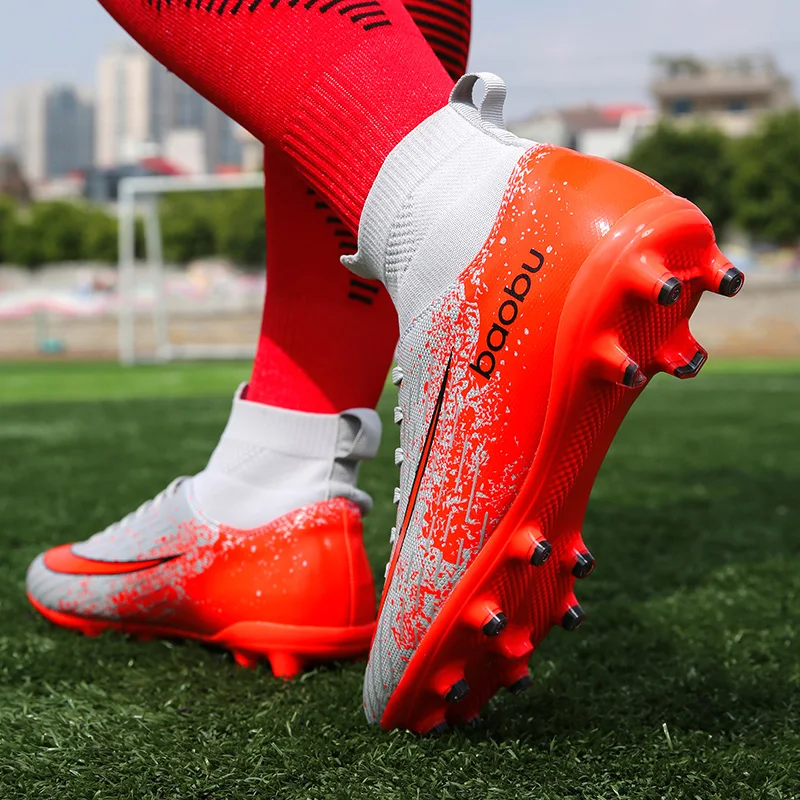 

Soft Ankle Men Soccer Shoes Outdoor Cleats Male Football Boots Lightweight Teenager Training Sneakers Long Spikes Chaussure 44