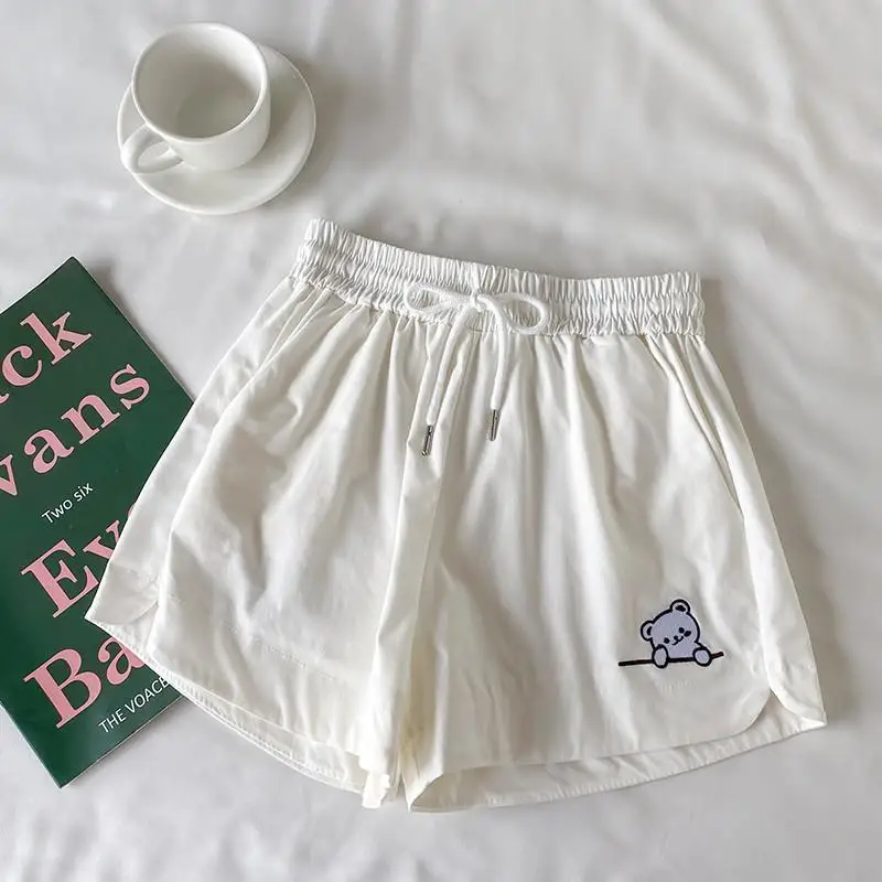

ins Harajuku Embroidery Bear Shorts Women Kawaii Bottom Clothes 2021New Japanese Style Loose Comfort Sport Teens Students Shorts