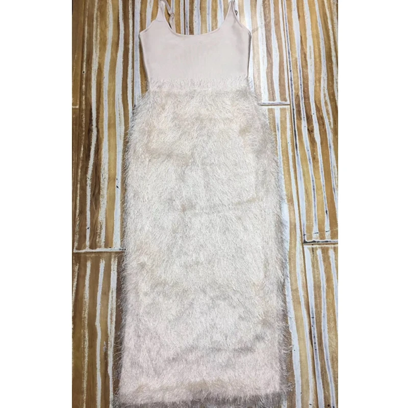 Платье женское на бретелях спагетти элегантное вечернее мини платье с мехом без