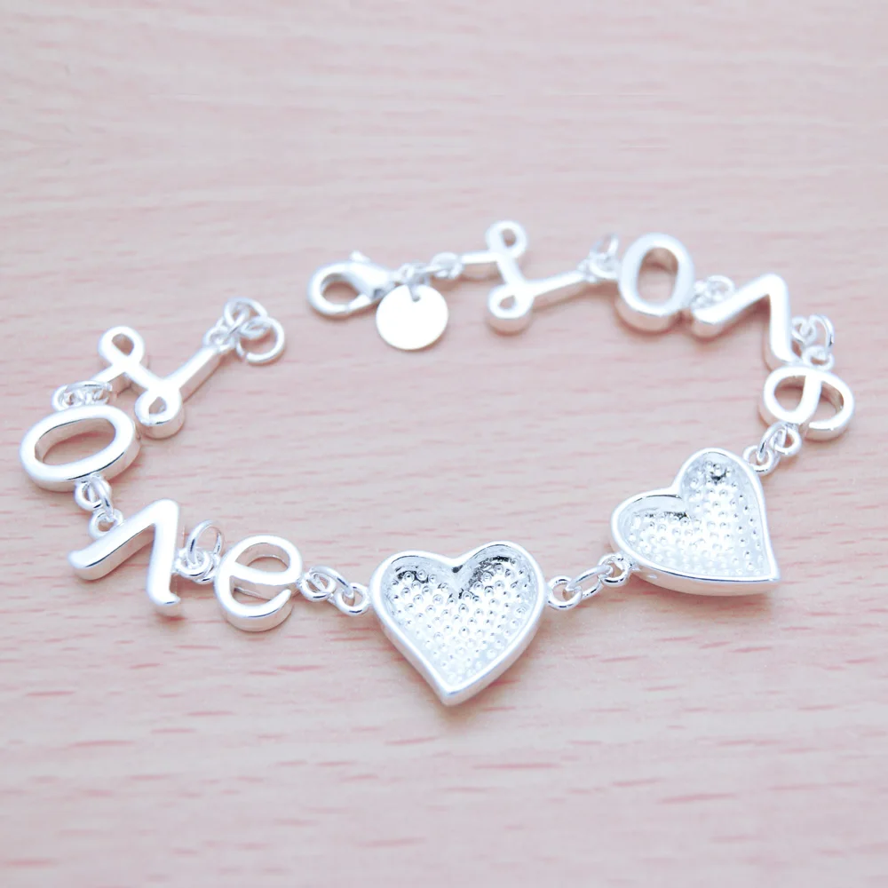 Женский браслет из серебра 925 пробы с подвеской в виде надписи Love | Украшения и