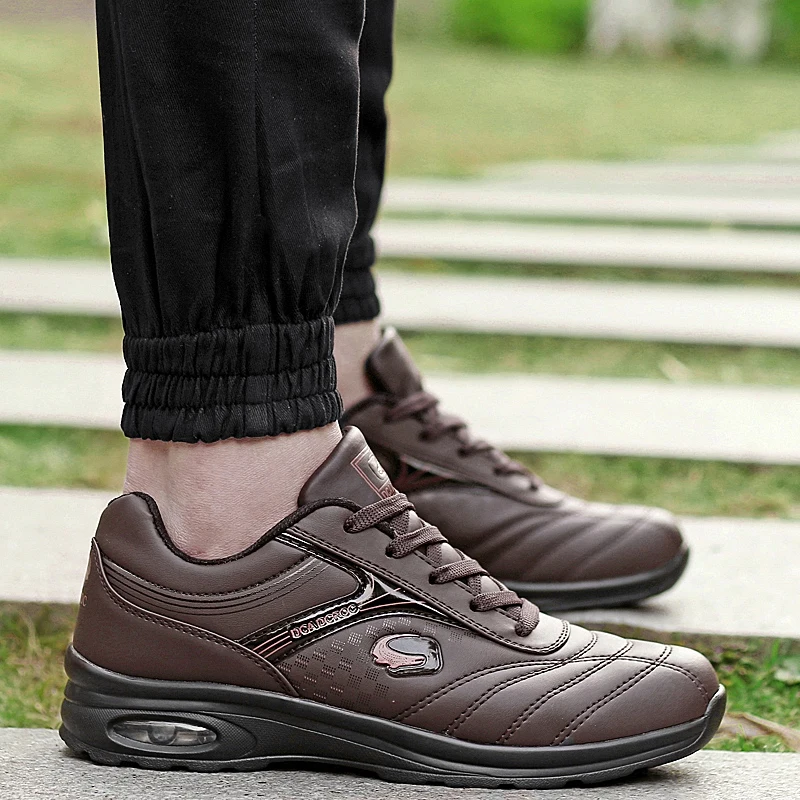 New Men Golf Shoes