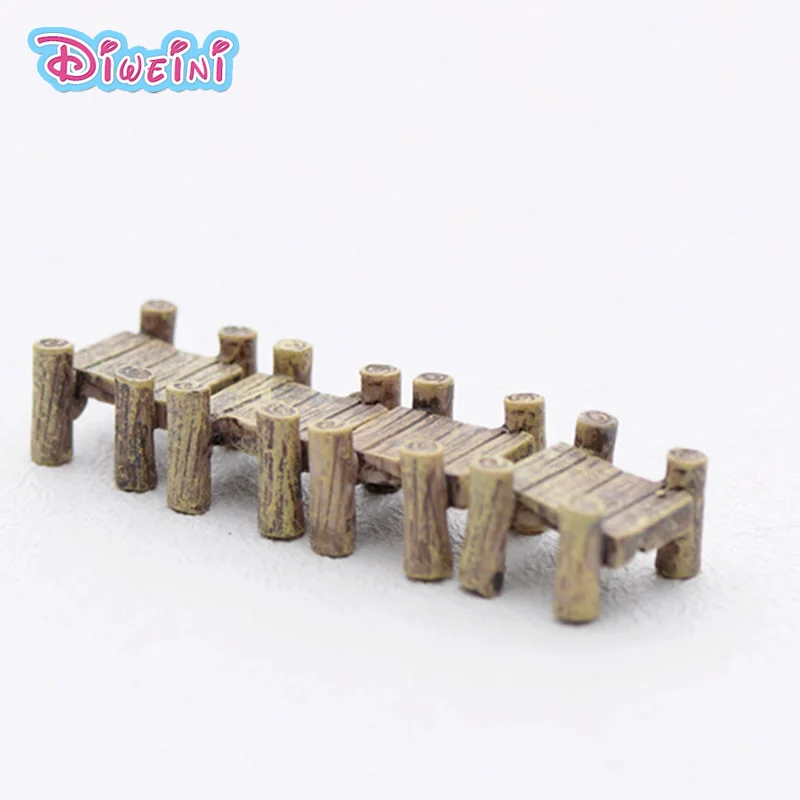 

2pcs Seaside Wooden Bridge Resin Crafts Miniature cartoon Figures Mini Garden Cake decoration accessories toys Kids Gift