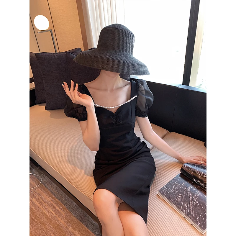 

VICONE French retro V-neck, waistband and slim dress