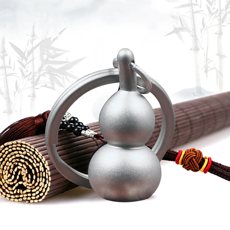 

Luxury Titanium Keychain Bag Pendant High Grade Car Key Chain Best Christmas Gift Jewelry Luck Gourd Laser Engraving
