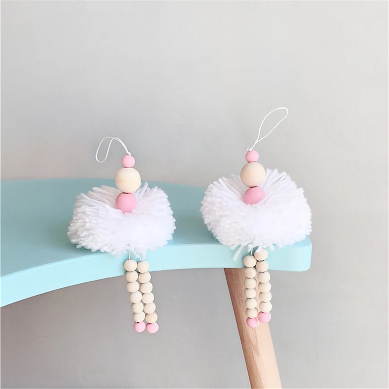 

Ballet Dancer Hanging Decoration Girl Adornment Wooden Beads Toy For Wall Shelf Baby Kids Room Nursery Ornament Photography Prop