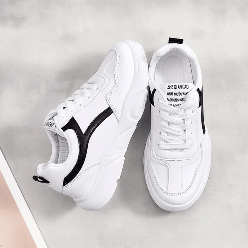 Женские кроссовки с низким вырезом Белые Повседневные на платформе шнуровке