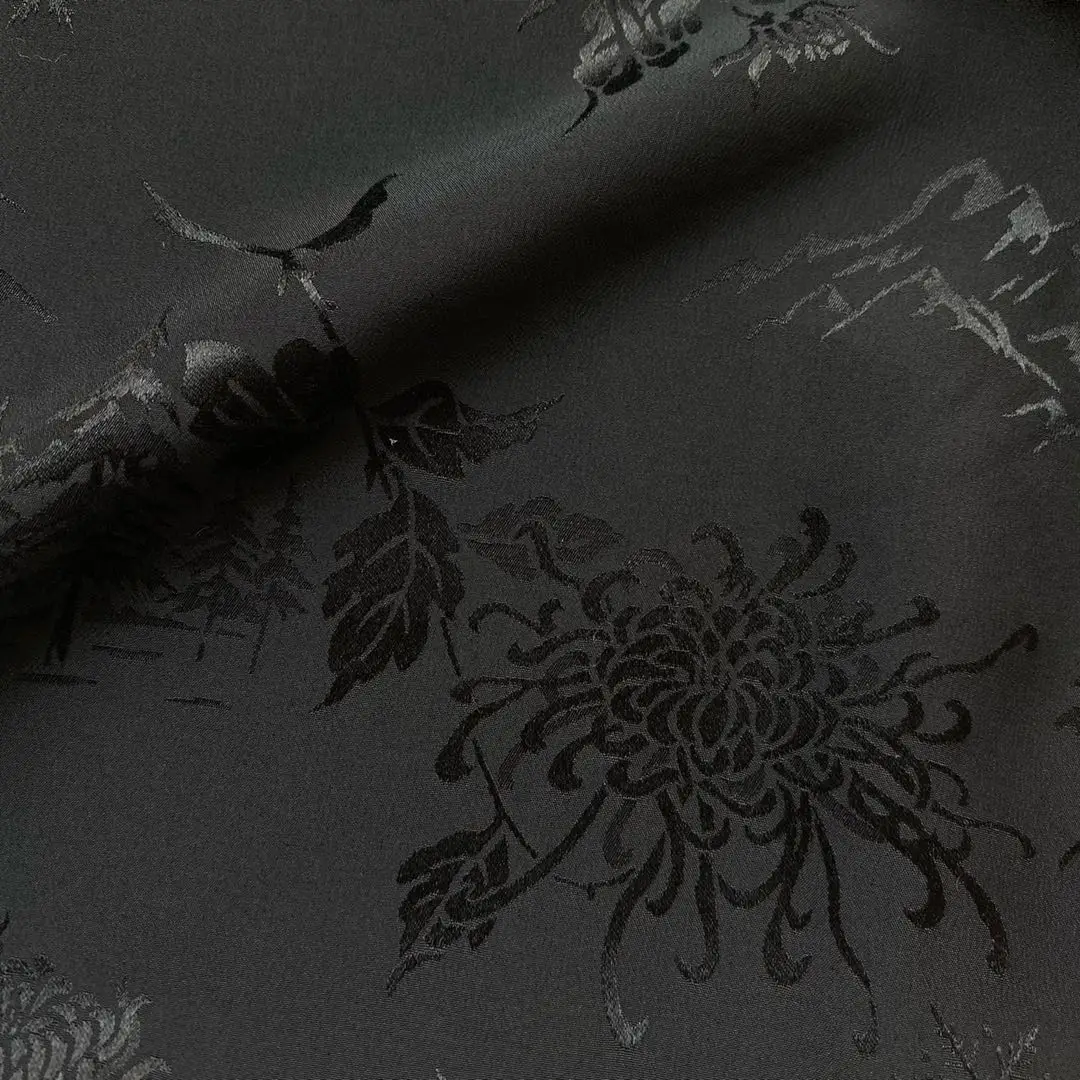 

Exclusive re-engraved Republic of China old silk chrysanthemum fabric up large sleeve cheongsam dress pine chrysanthemum black