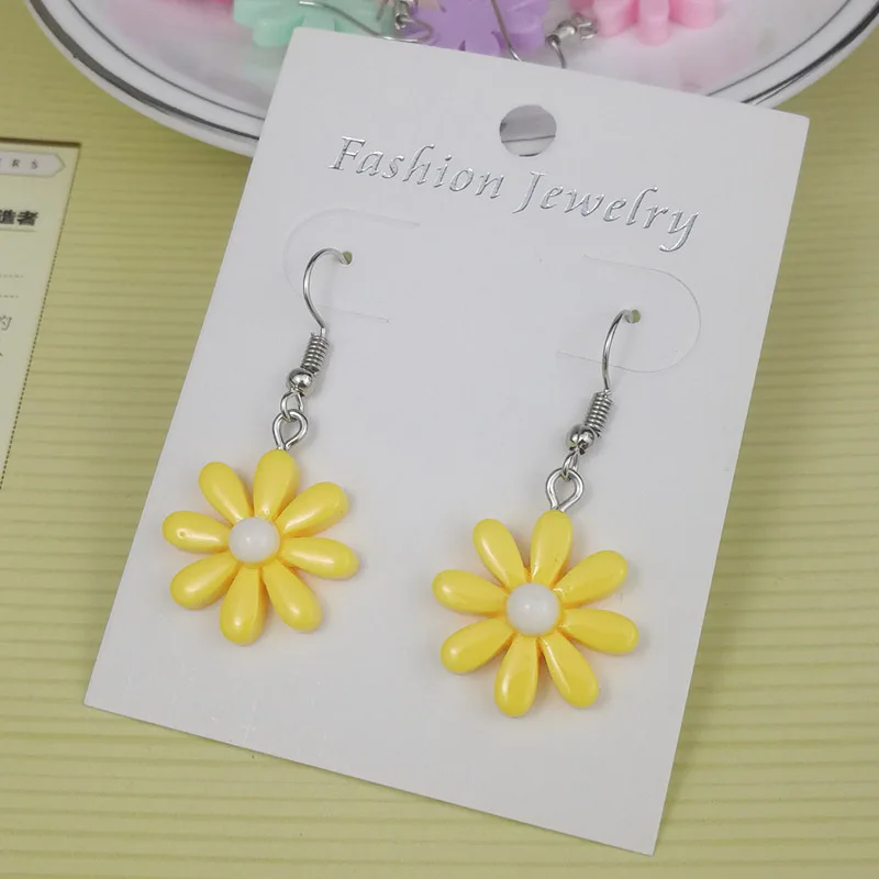 

Fashion Jewellery Cute Trendy Earrings Candy Color Resin Daisy Flower Hook Drop Earring for Girls Women Beautiful Accessories