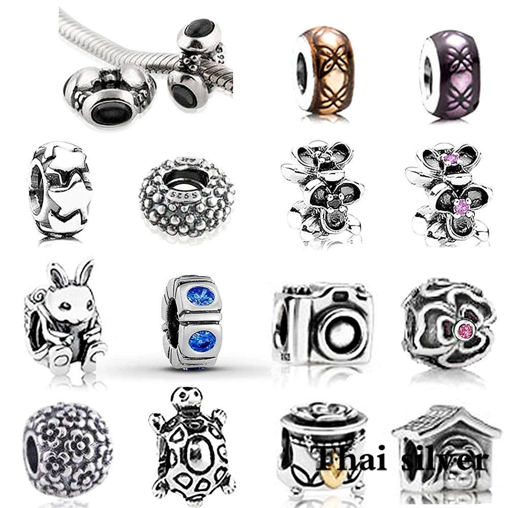 

2019 NEW Thai Silver Retro Camera Daisy Flower Christmas Stocking Dog House Turtle Rabbit SPACER Beaded Charm Collection Limited