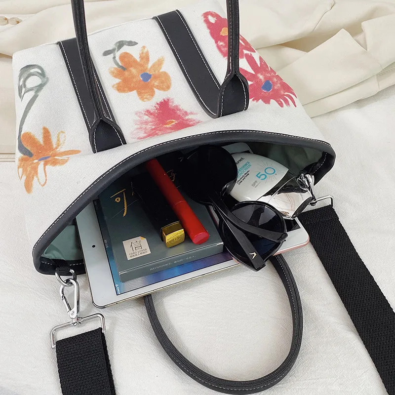 

Stylish Hand-painted Flower Tote Bags for Women 2020 New Autumn Winter Wide Strap Canvas Shopper Bag Lady Graffiti Shoulder Bag