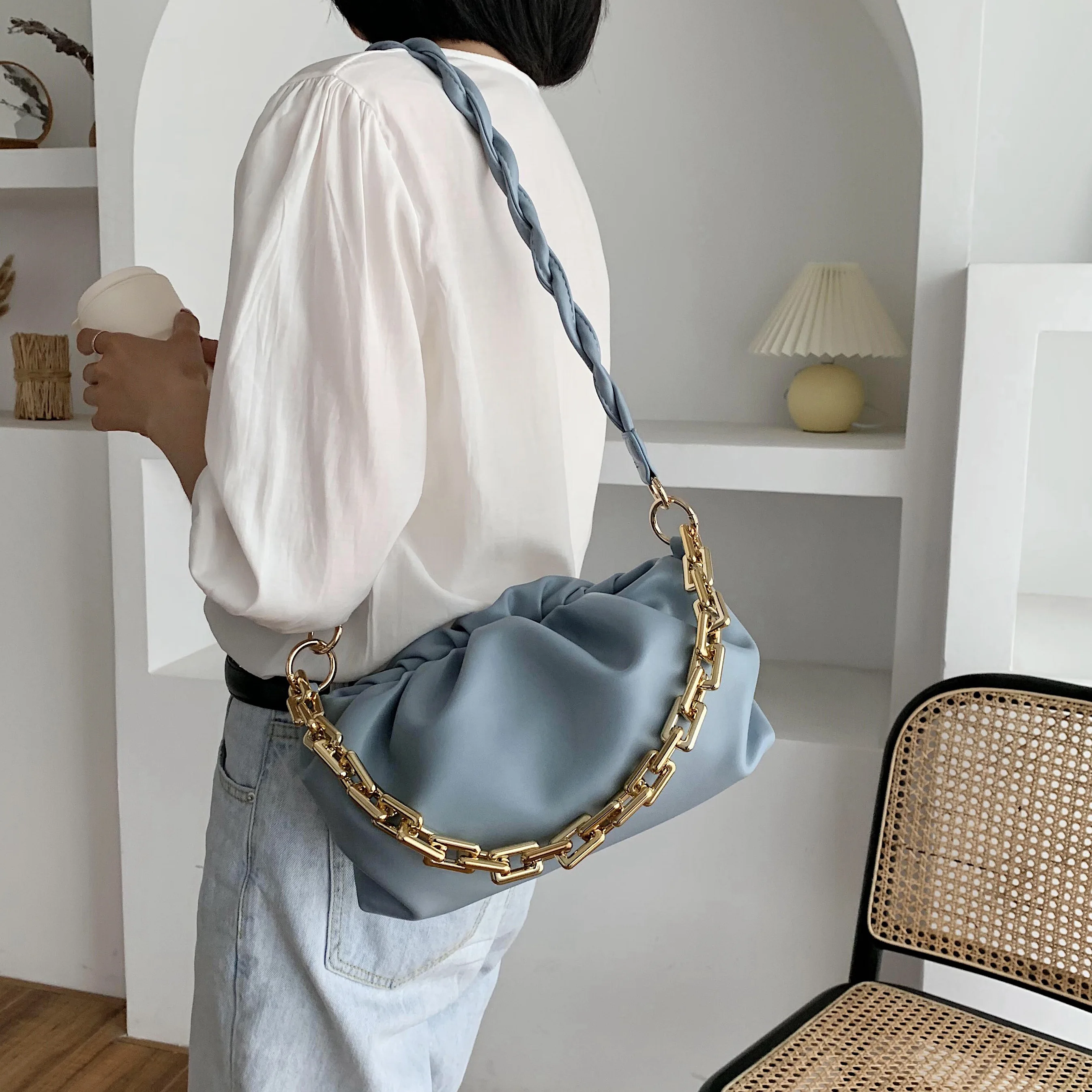 

Wave Strap Belt Design PU Leather Crossbody Bags For Women 2021 Small Gold Metal Shoulder Handbags Female Fashion