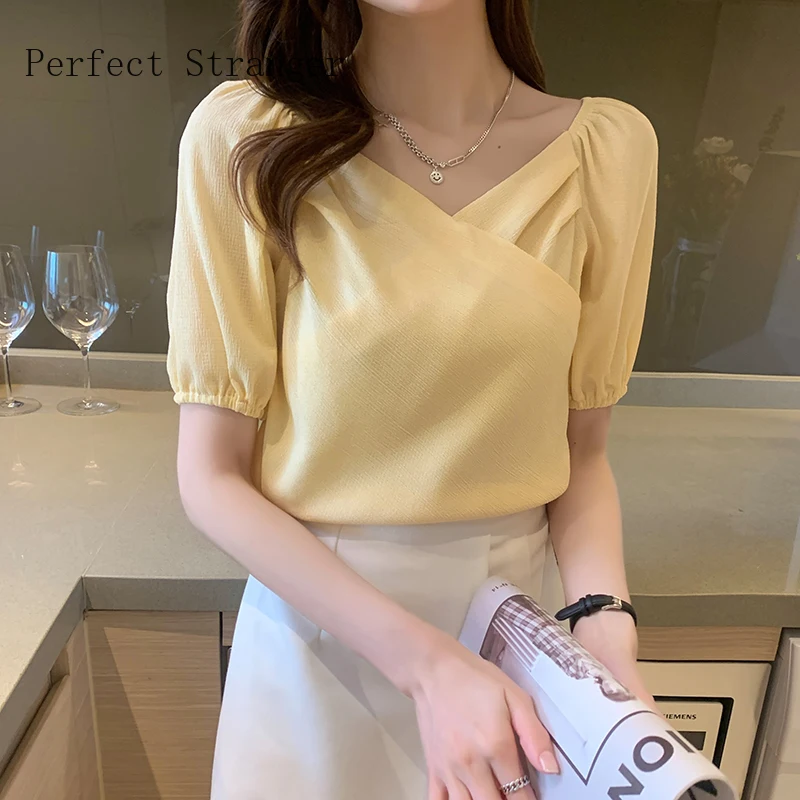 

2021 LeisureWomens Tops and Blouses Short Sleeve Shirts Women V Collar Chiffon Women's Blouse Vintage Top Female