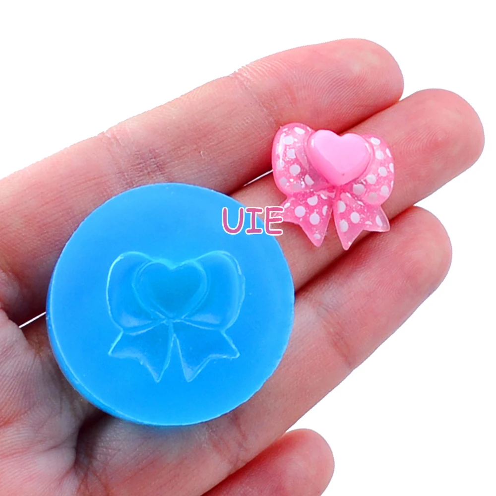 

FYL028U 15.7mm X 17.6mmm Heart-Shaped Silicone Mold Fondant Cake Decoration Candy Resin Clay Earrings Necklace Craft Soap Candle